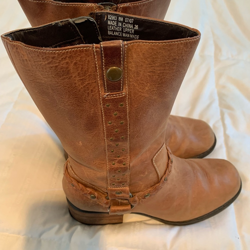 Indigo boots. Size 8. EUC.  Very comfortable and stylish boots for fall, winter